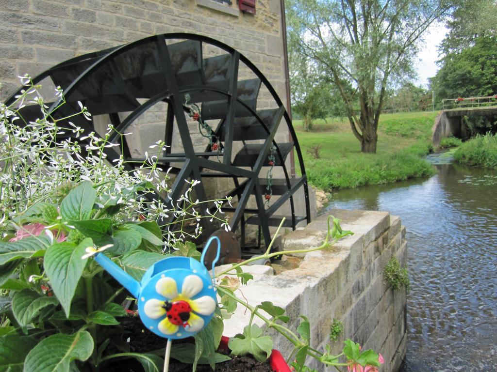 Moulin De Petoulle Hotel Charenton-du-Cher Exterior foto