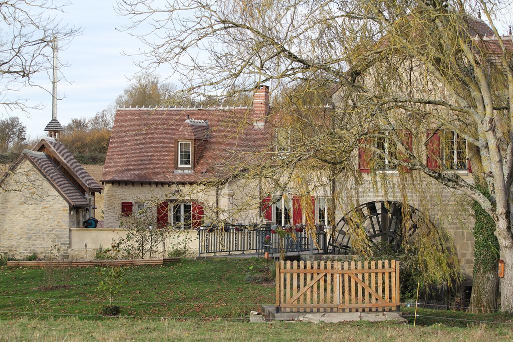 Moulin De Petoulle Hotel Charenton-du-Cher Exterior foto